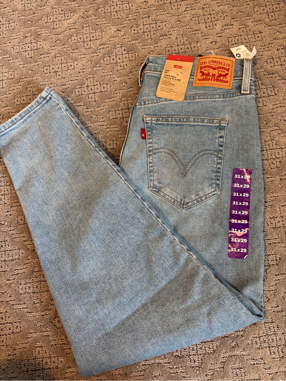 Levi mom jeans